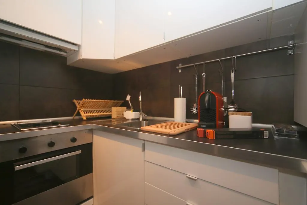 Design Stylish Lisbon Apartment